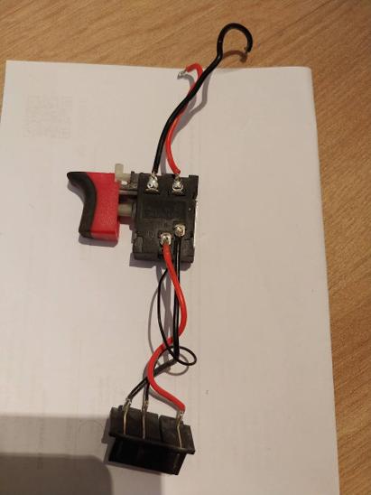 Vypínač pro  Aku vrtačky Parkside X 20 team - bez přisvětlovací diody  - Elektrické nářadí
