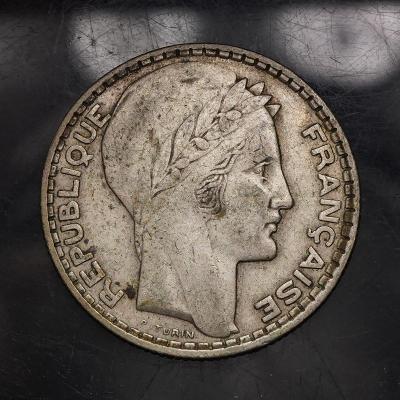 Stříbrných 10 Francs 1929 Francie
