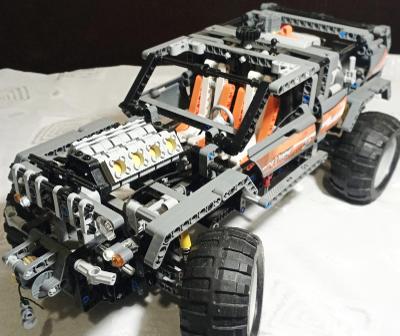 LEGO Velký TECHNIC set 8297-1 OFF ROADER - Světla Motory - KG od 1Kč