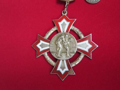 Rakousko -   ZÁPAS - 1947- honosná VELKÁ smalt medaile s bronz závěsem