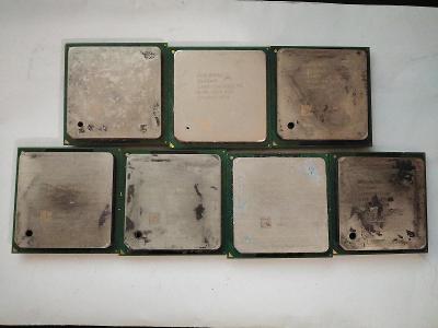 Kovošrot - 7x poškozený CPU socket 478