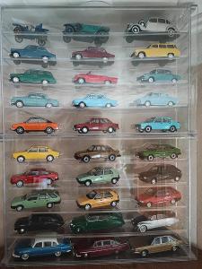 ** Cenu prosím nabídněte **  Sbírka modelů Škoda a Tatra + vitríny