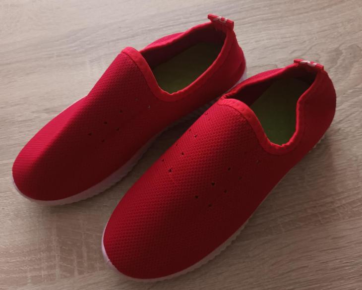 NOVÉ Slip-on - lehounké nazouvací volnočasové botky / velikost 36 - Oblečení, obuv a doplňky