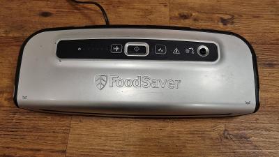 FoodSaver vakuovačka FFS003X, původní cena 2.500kč