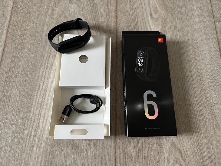Chytrý fitness náramek Xiaomi Mi Band 6 - Mobily a chytrá elektronika