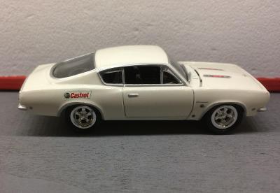 JOHNNY LIGHTNING Plymouth Barracuda 1968 (open parts)