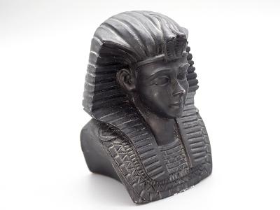 Egyptská soška- dekorace