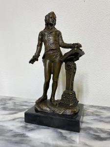 TOP-Luxusní bronzová socha   -signovaná 
