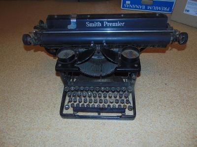 Starožitný psací stroj Smith Premier