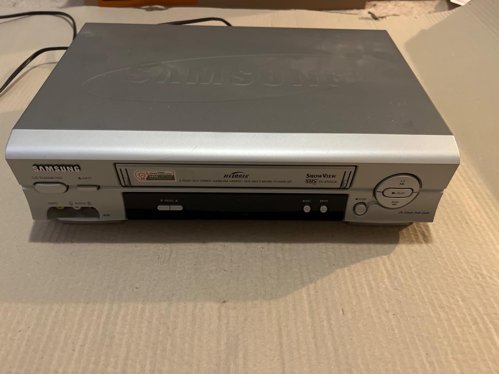 VHS přehrávač plně funkční - TV, audio, video
