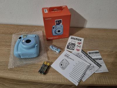 Fotoaparát Fujifilm Instax Mini 11 Sky Blue - modrý