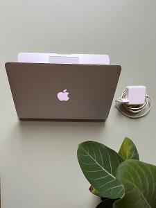 MacBook Air (13 palců , 2017), 1,8 GHz - intel i5, 128 GB, 8GB RAM