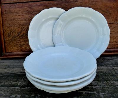 Staré selské porcelánové silnostěnné talíře, menší mělké, 6 ks