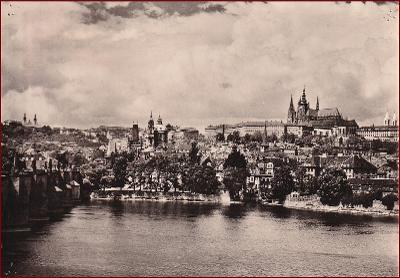 Praha (město) * Karlův most, Hradčany, Malá Strana, část města * V443