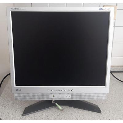 LCD monitor 19" LG Flatron L1910PM + reproduktory