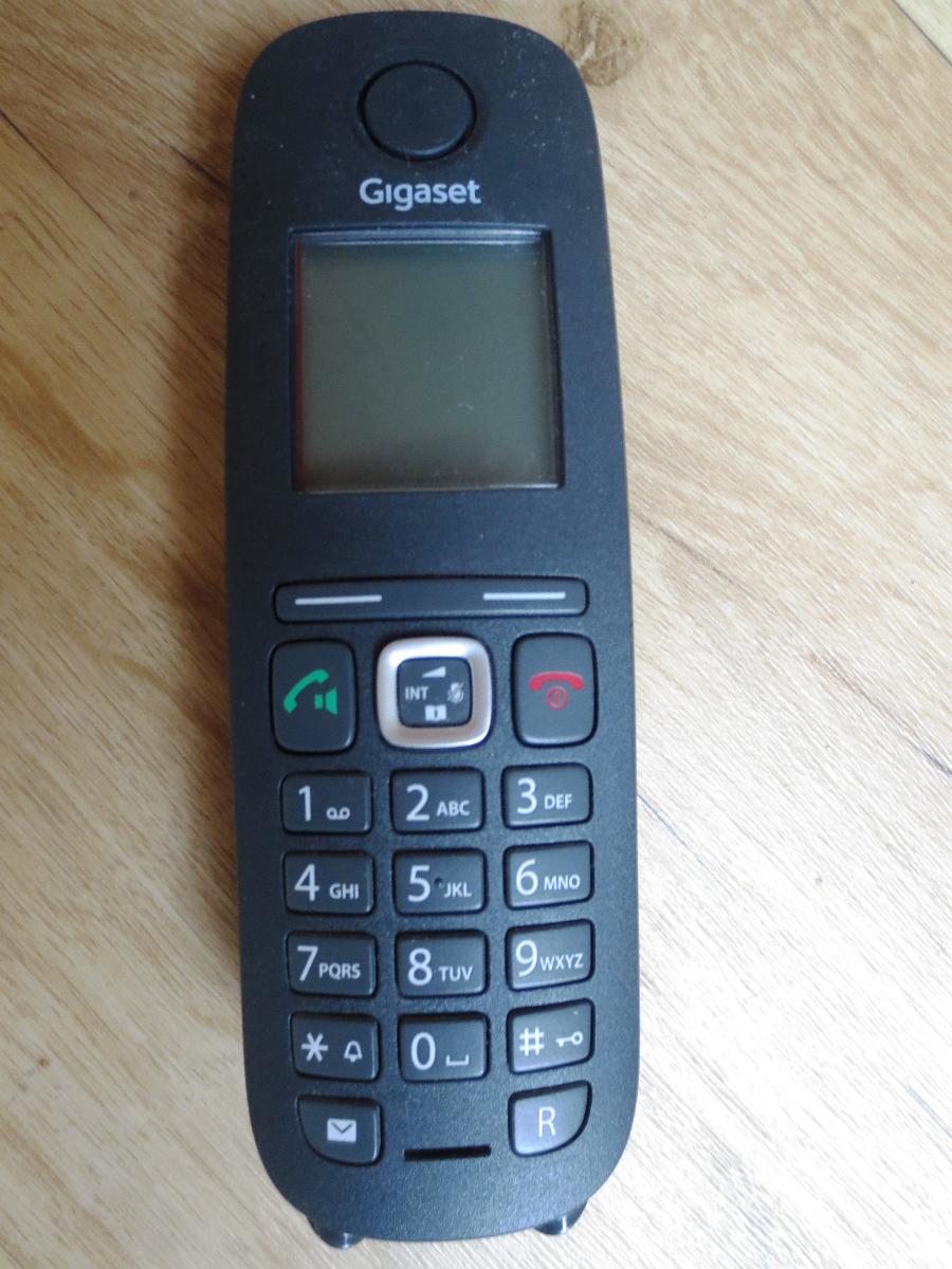 IP telefon GIGASET A540 (2 ks) vč. základny | Aukro