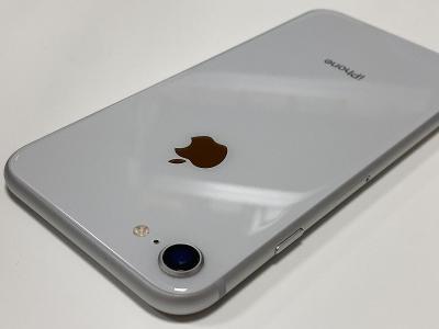 iPhone 8 64GB Silver "A TOP STAV" - ¨záruka
