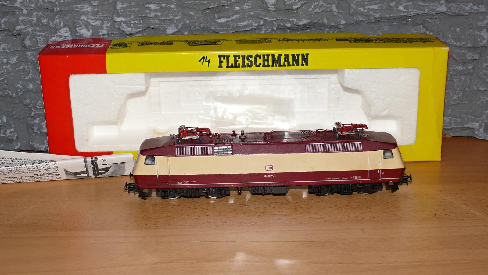 Lokomotiva FLEISCHMAN  pro modelovou železnici H0 velikosti  - Modelová železnice