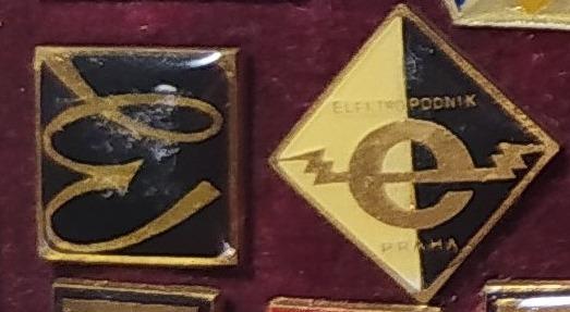 P174 Odznak průmysl - Elektropodnik Praha - 2ks