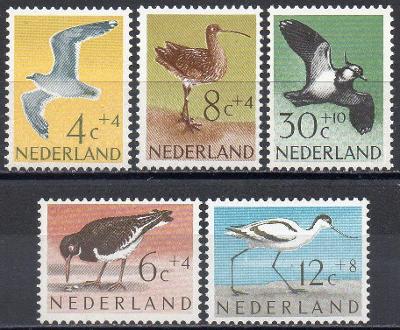 Holandsko-Ptáci 1961**  Mi.760-764 / 11 €