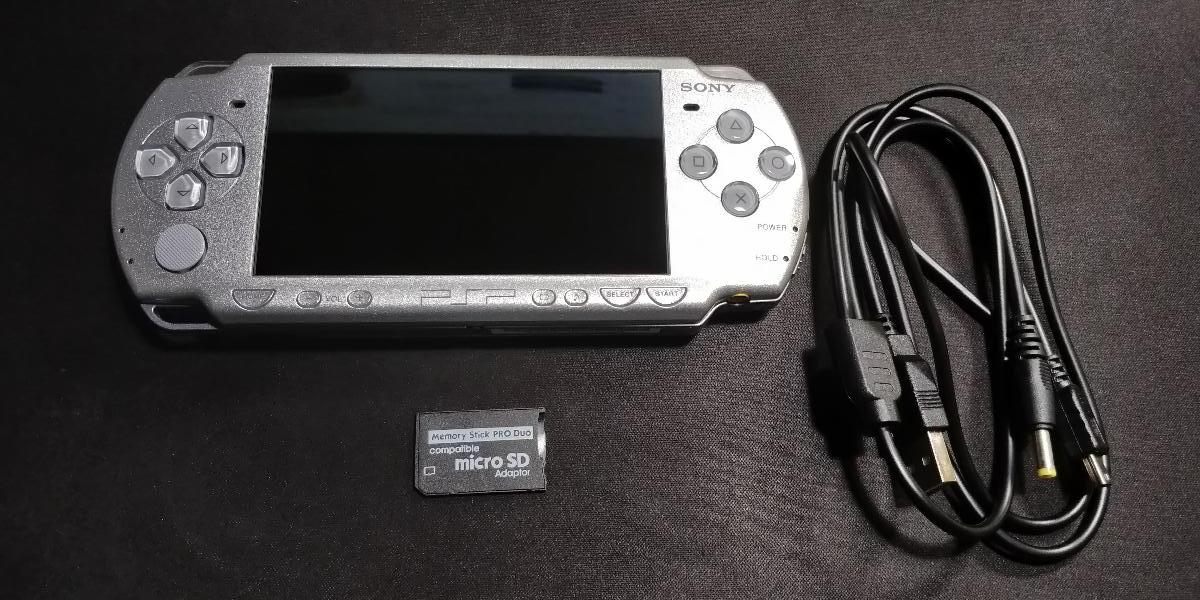 PSポータブル PSP2000 アイスシルバー グランツーリスモ ワンセグ