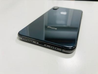 iPhone XS Max 64GB Black - záruka
