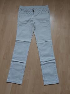 Elastické džíny rovného střihu