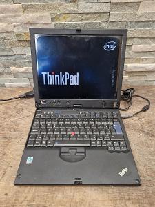 Lenovo ThinkPad X61 - Bubliny na LCD, funkční, od 1,-