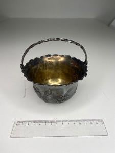 Starožitná Secesní nádoba z 19. století 