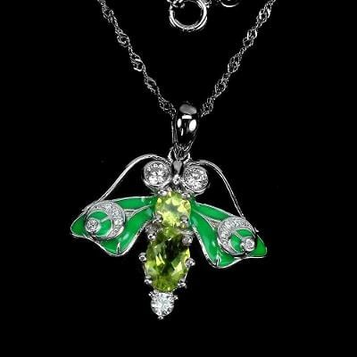 Stříbrný náhrdelník s přírodním olivínem