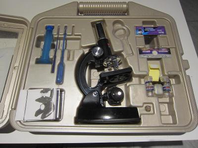 Mikroskop DE LUXE 100x -1200x světlo /sada s kufříkem/ dětský od 8 let