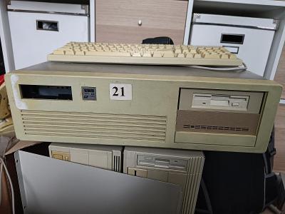 retro kompik 386SX 16MHz, 4MB RAM, 2x20MB Seagate, radic MFM, floppy