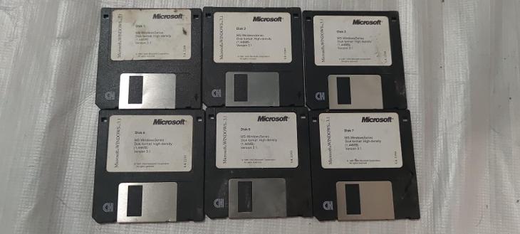 Diskety Microsoft MS Windows series verze 3.1 - Počítače a hry