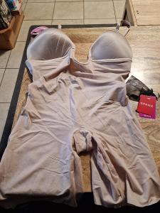 Stahovací béžové prádlo Spanx vel. 46-48