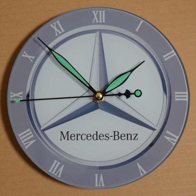 Skleněné hodiny Mercedes Benz