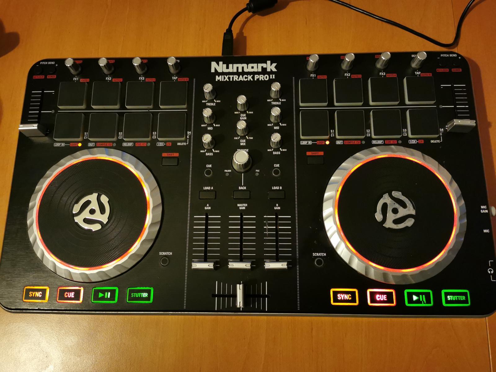 Numark Mixtrack Pro II | Aukro