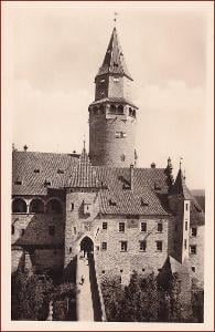 Bouzov * pohled na hrad, nakl. Svět Orbis * Olomouc * M279