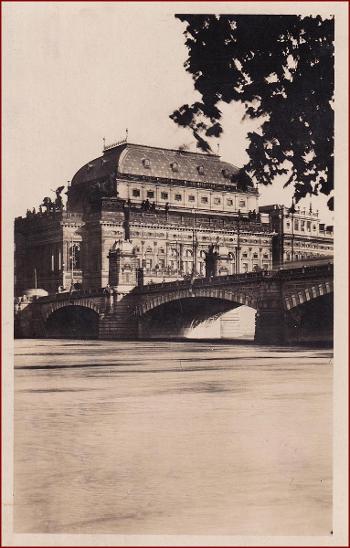 Praha (Prag) * Národní divadlo, most, razítko, nakl. VKKV * M314 - Pohlednice místopis