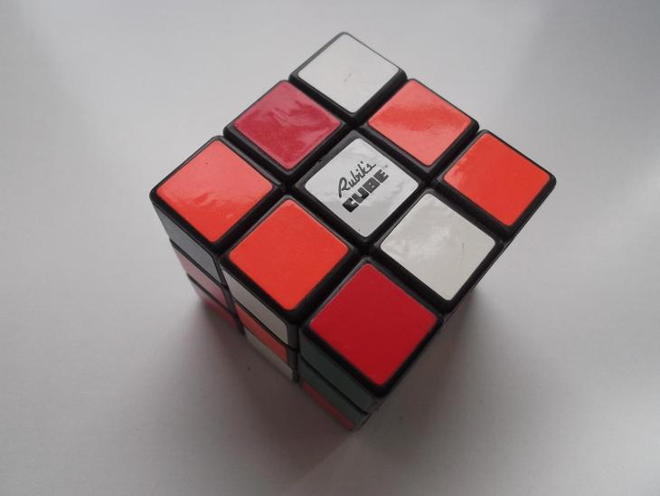 Rubikova kostka originál - Starožitnosti a umění
