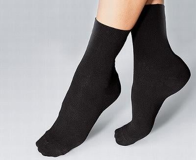 1031A  Ponožky BAMBUS černé, NOVIA