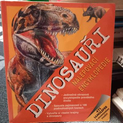 Dinosauři knížka