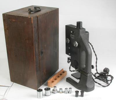 Mikroskop Busch s originálnou optikou.