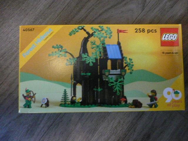 LEGO 40567 - ÚKRYT LESNÝCH ZBOJNÍKOV - Hračky