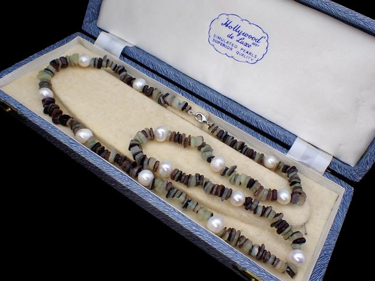 Náhrdelník 67cm- perleť, perly - Starožitnosti