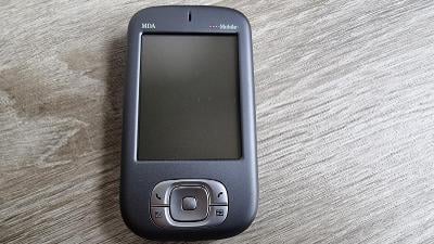 HTC MDA PM200, určeno na ND, bez baterie, nezkoušeno, netestováno.