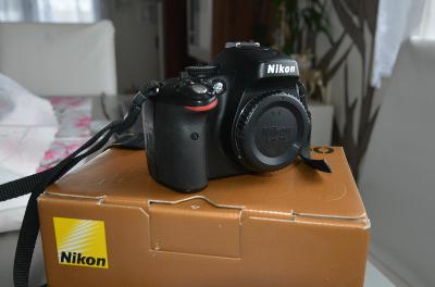 Nikon D5100 s originálním příslušenstvím,SUPER STAV, nacvakáno 30tis