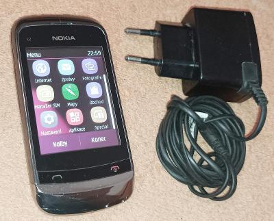 Výsuvná Nokia C2-06 na 2 SIM -velice hezká, 100% funkční s přísluš. !