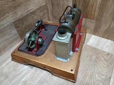 Parní stroj Märklin, funkční model parního stroje značený 