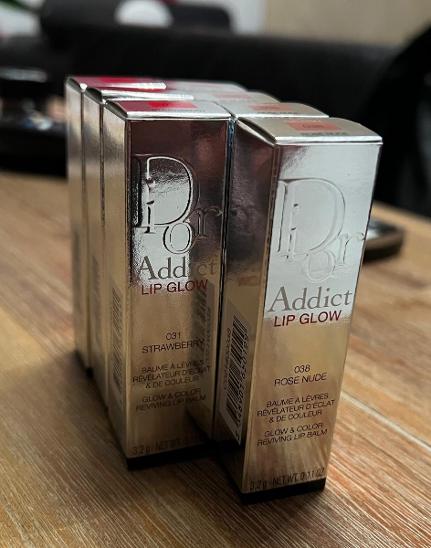 Dior Addict Lip Glow balzám na rty - Kosmetika a parfémy