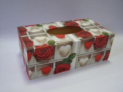 Krabička dřevěná na papírové kapesníky - Srdce s růží